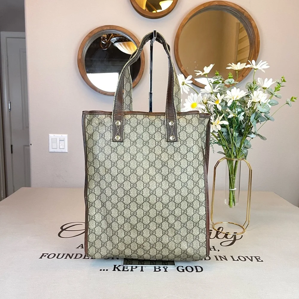 Gucci GG Logo Printed Totes Shoulder Bag - Picture 2 of 16